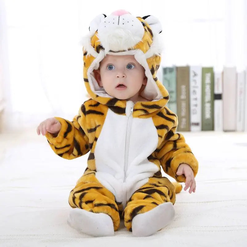 Baby wearing warm tiger print flannel cotton outdoor romper for winter and autumn
