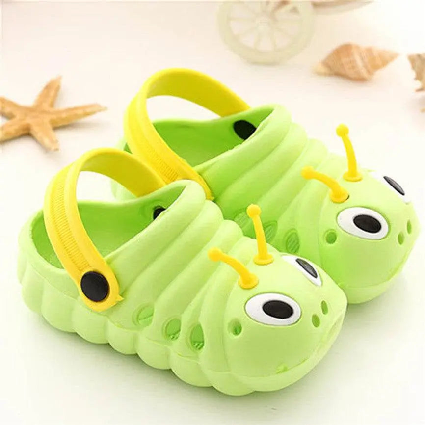 Green breathable EVA baby shoes for boys with cartoon insect design and yellow straps
