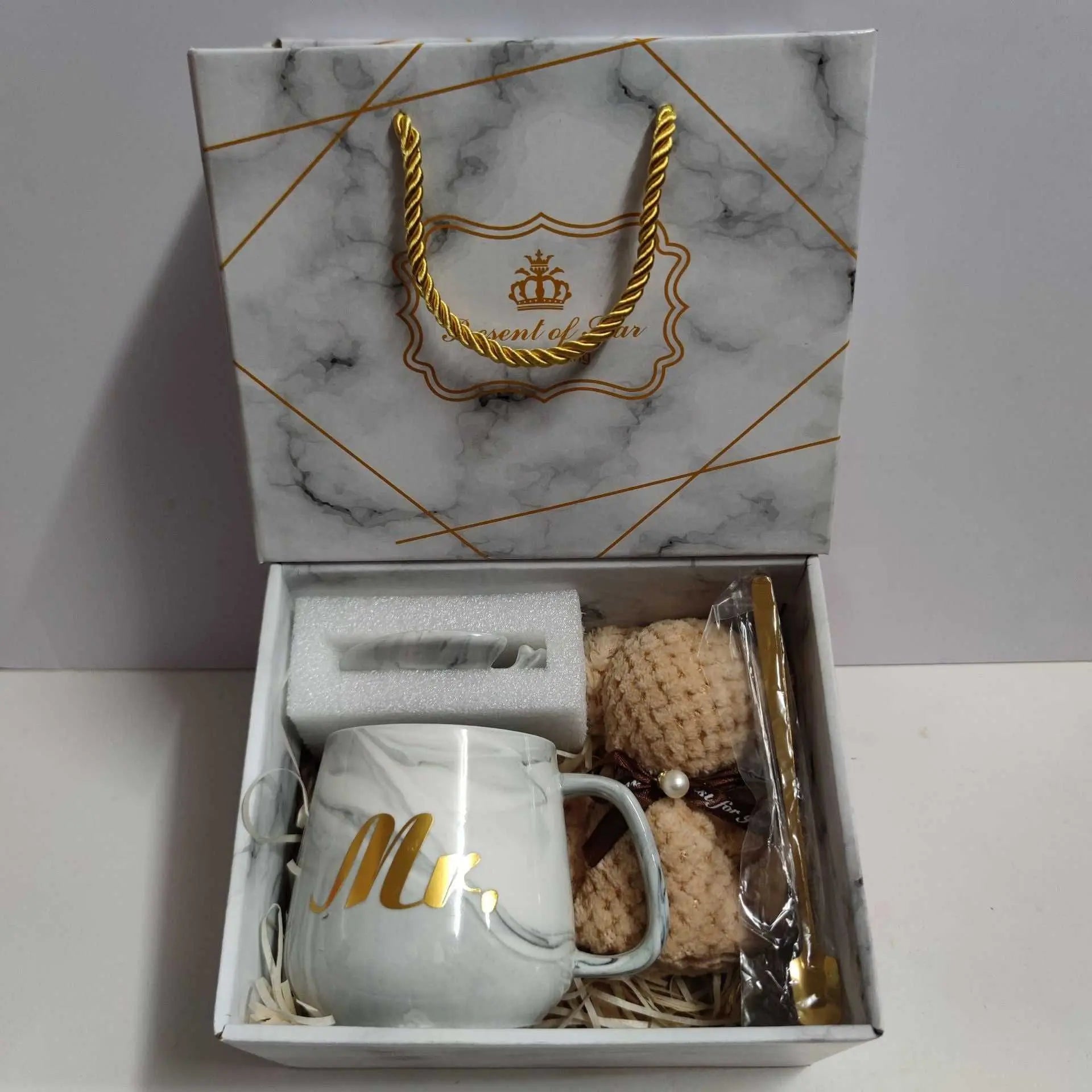 Ceramic cup gift box set with letter print mug, spoon, towel, and marble-style gift packaging