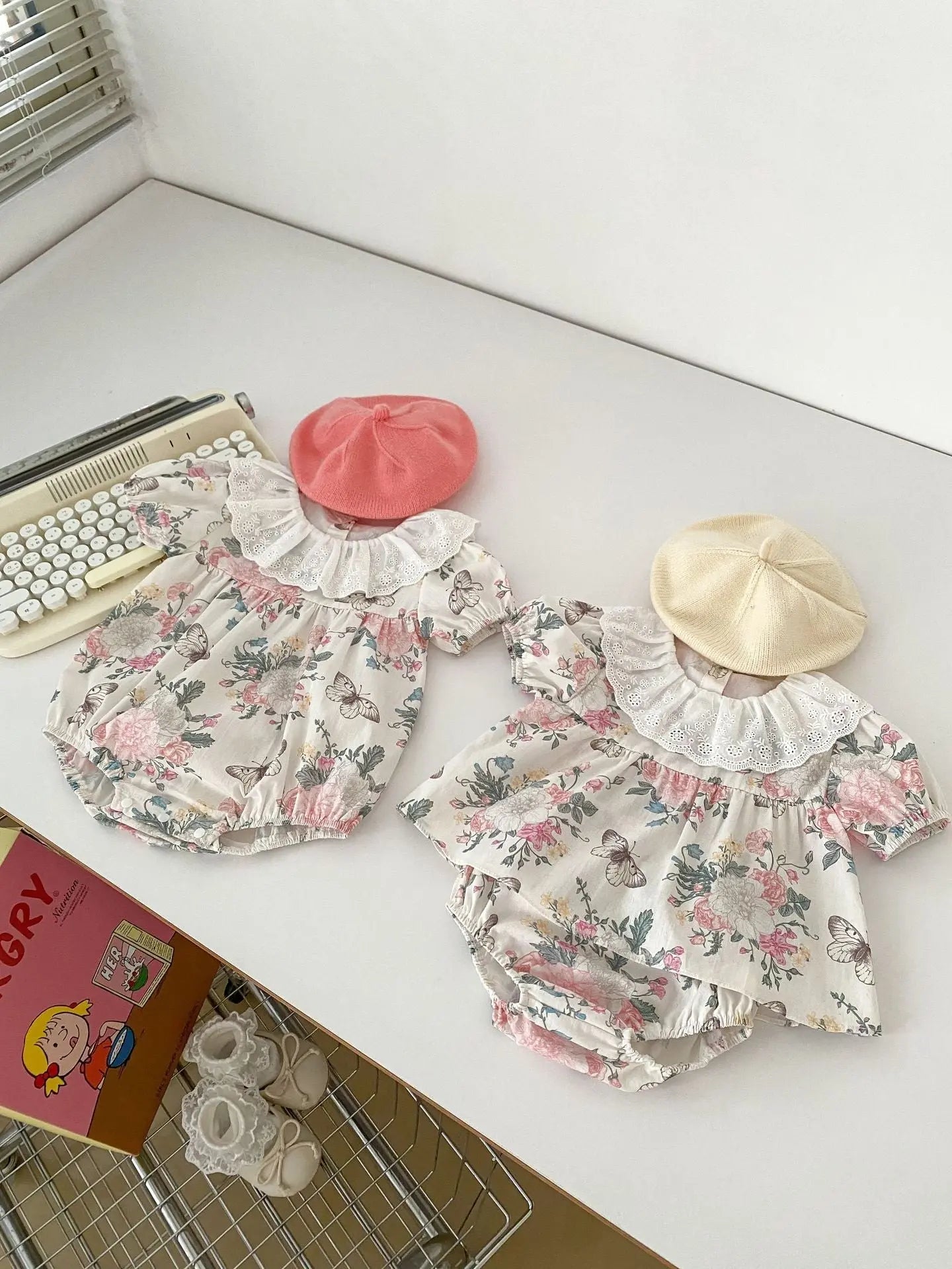 Vintage-style baby girls floral cotton short sleeve onesies with lace collar and berets in pink and beige colors